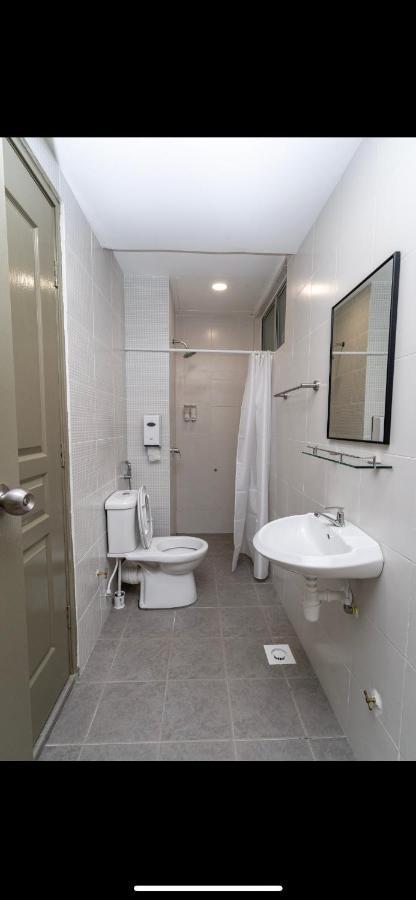 Retreat At Quintet Apartment *