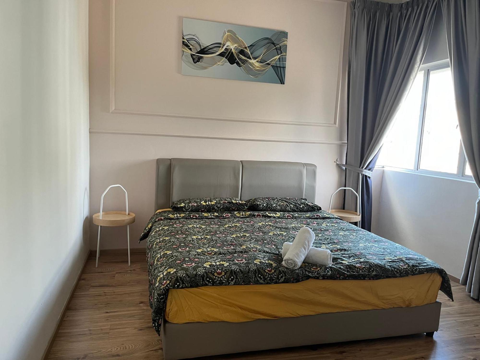 Apartment Retreat At Quintet *